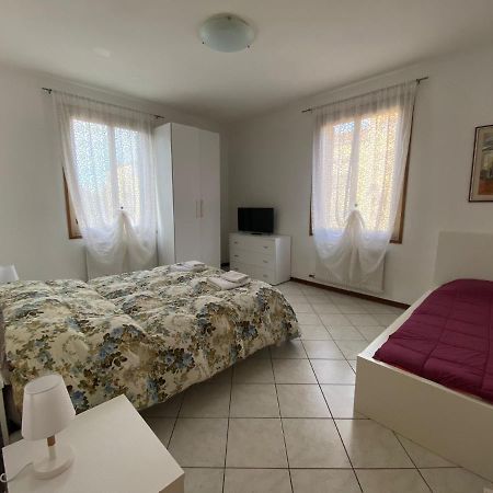Little And Cozy Flat Near Venice Marghera Exterior foto