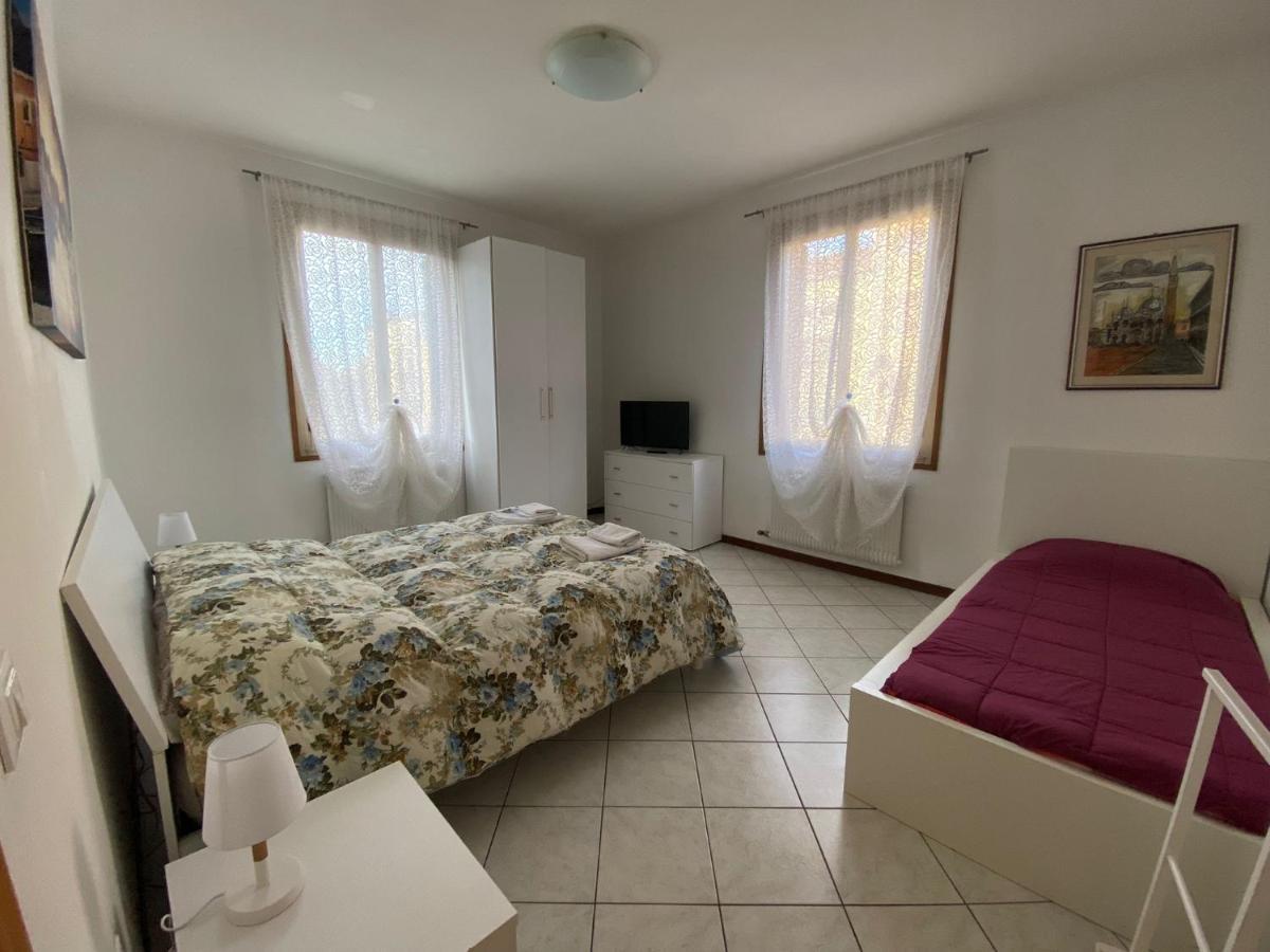 Little And Cozy Flat Near Venice Marghera Exterior foto